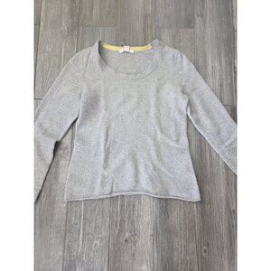 C. Cashmere Gray Cashmere Long Sleeve Fitted Scoop Neck Sweater. Size XL
